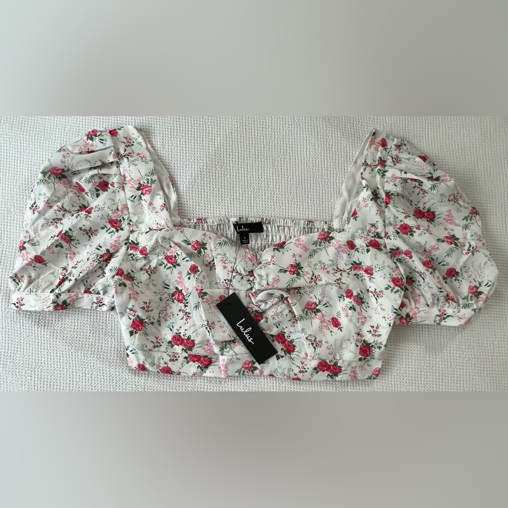 LULU’S Cute Factor Floral Print Puff Sleeve Crop Top